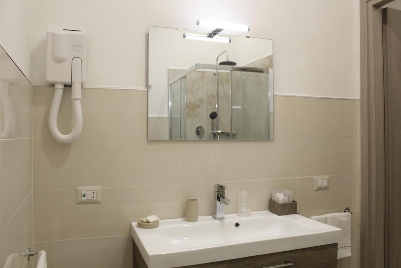 Antonietta De Pace Rooms By Napoli Milionaria B&B Exterior photo